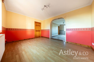 dining- click for photo gallery